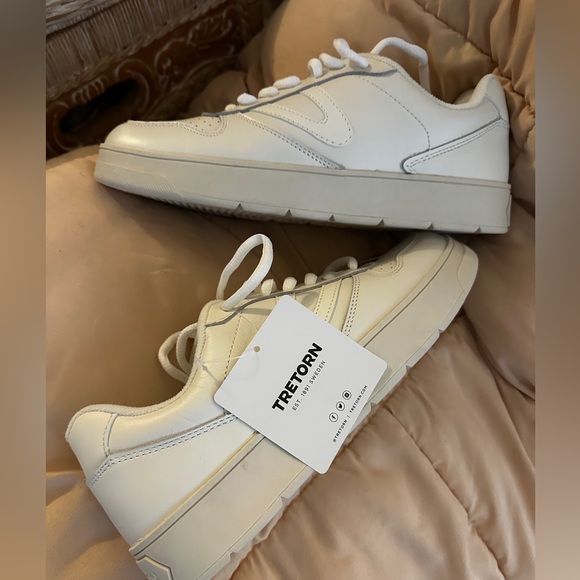 Tretorn Shoes - New Tretorn women’s White Low-Top Leather Comfort Insole Sneakers